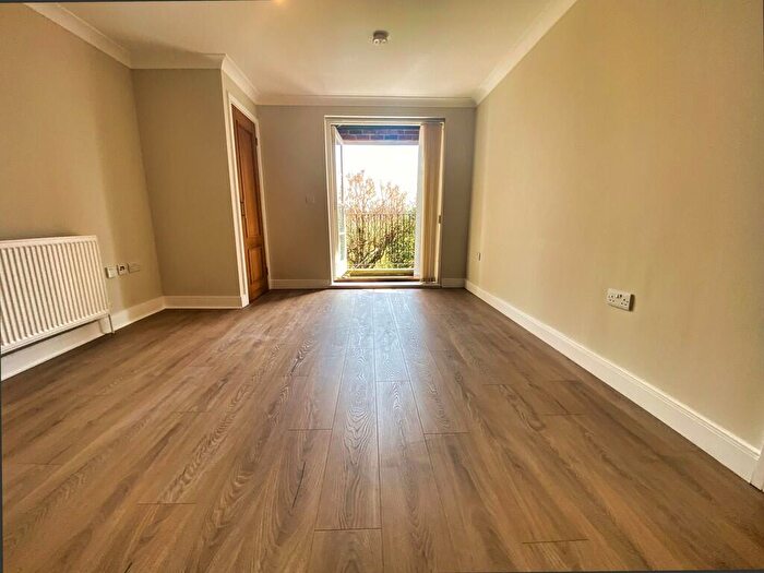 2 Bedroom Apartment To Rent In Moat Road, East Grinstead, RH19