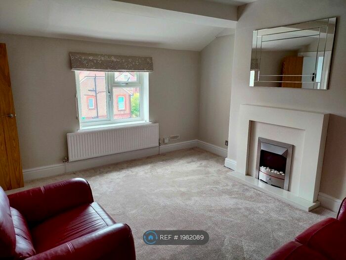1 Bedroom Flat To Rent In Raehills, Liverpool, L23
