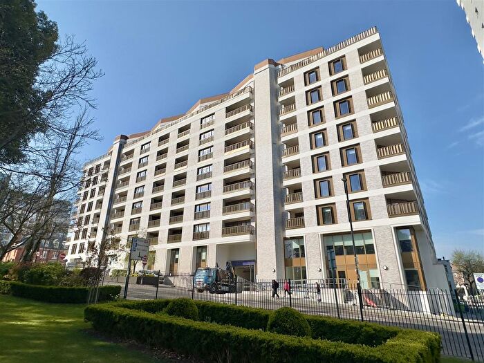 1 Bedroom Flat To Rent In Sutton Park House, Carshalton Rd, SM1