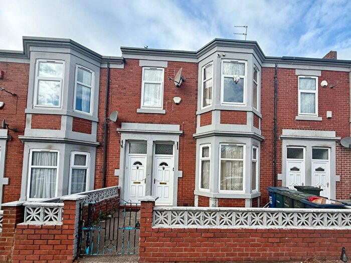 3 Bedroom Flat To Rent In Lynnwood Terrace, Newcastle Upon Tyne, NE4