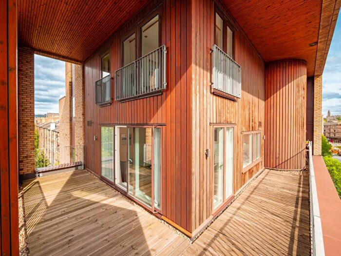 2 Bedroom Duplex For Sale In / McEwan Square, Fountainbridge, Edinburgh, EH3