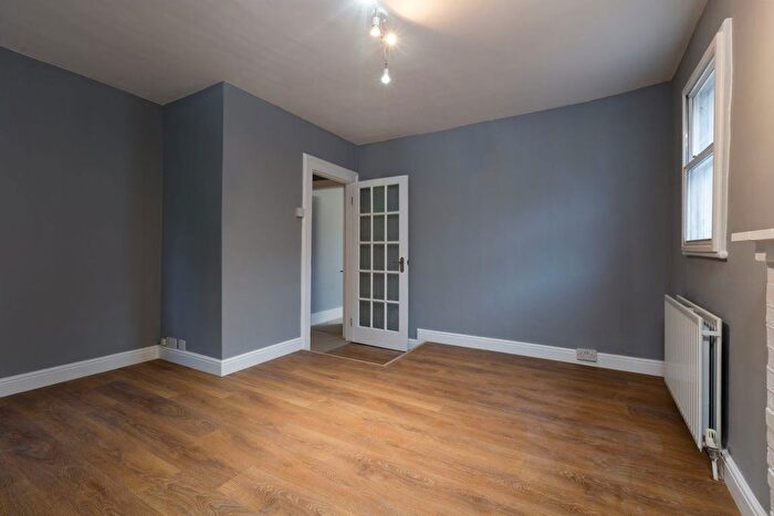 3 Bedroom Flat To Rent In London Road, Riverhead, TN13