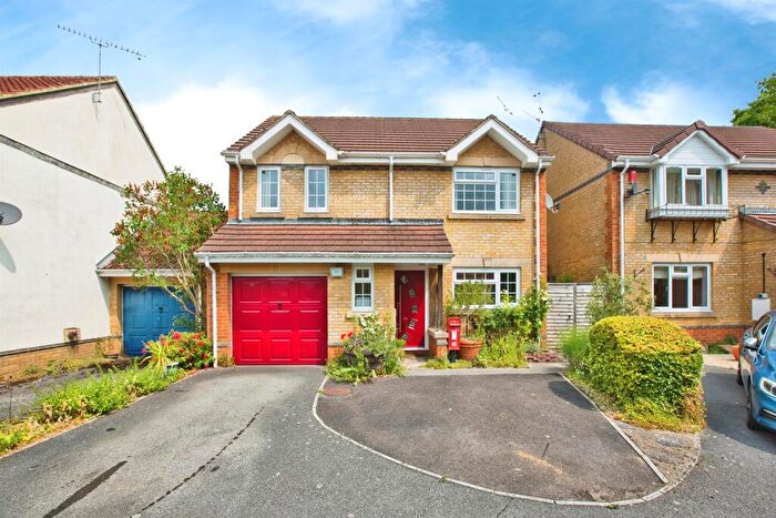 3 Bedroom Detached House For Sale In Jasmine Close, Yeovil, BA22