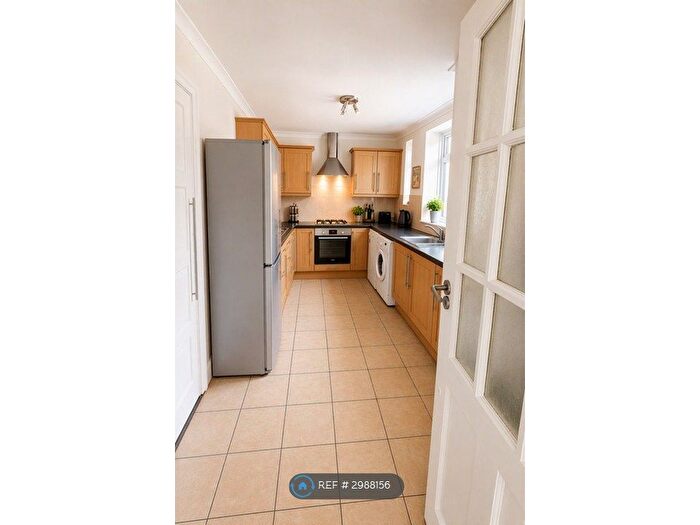 2 Bedroom End Of Terrace House To Rent In Lushes Road, Loughton, IG10