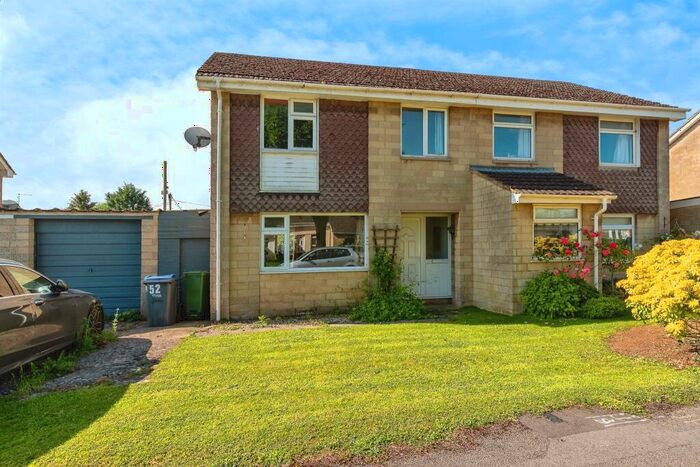 3 Bedroom Semi-Detached House For Sale In Pine Close, Corsham, SN13
