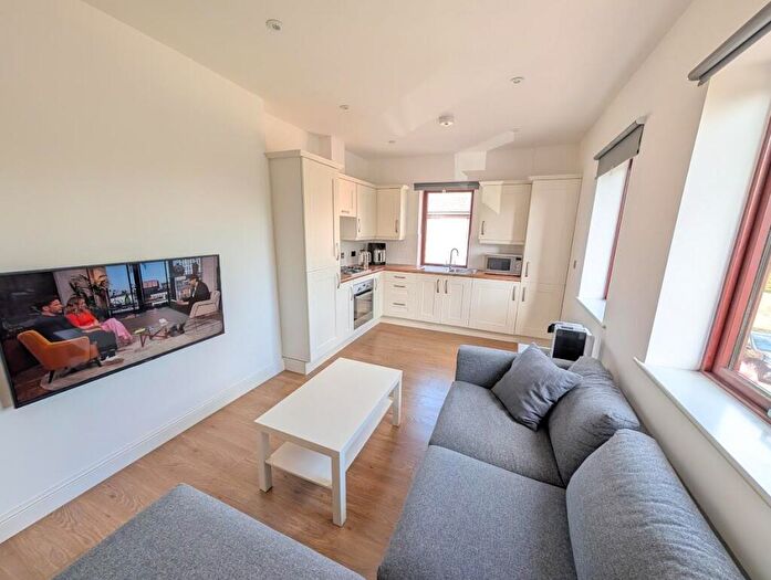 1 Bedroom Flat For Sale In Unit, Midland Way, Thornbury, BS35