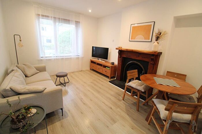 3 Bedroom Semi-Detached House To Rent In Elmfield Terrace, Aberdeen, AB24