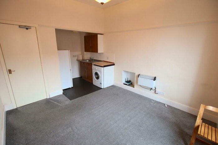 1 Bedroom Apartment To Rent In Shettleston Road, Shettleston, G32