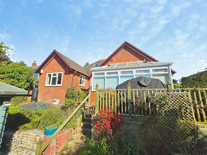 4 Bedroom Detached House For Sale In The Broadway, Totland Bay, Isle Of Wight, PO39