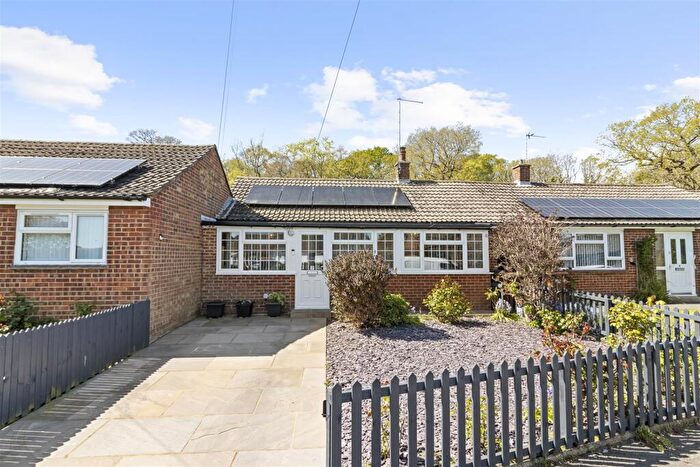 2 Bedroom Bungalow For Sale In Farmlands Way, Polegate, BN26