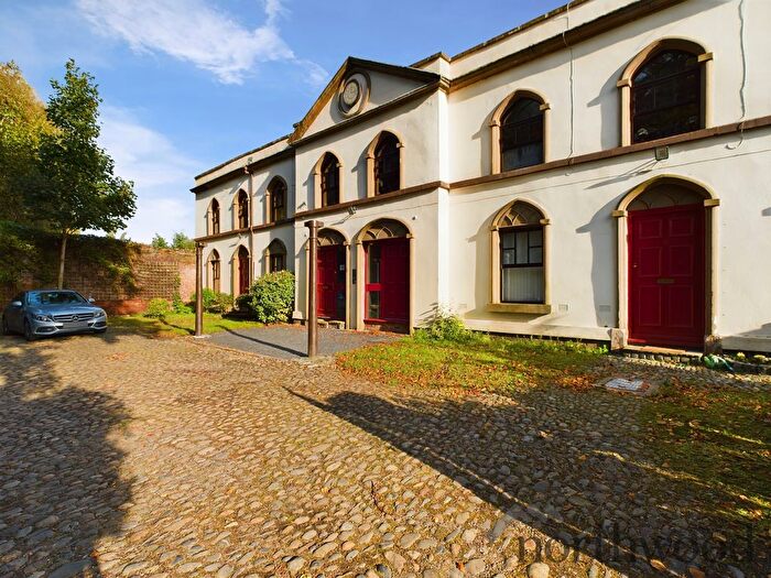 2 Bedroom Flat To Rent In Thingwall Lane, Knotty Ash, Liverpool, L14