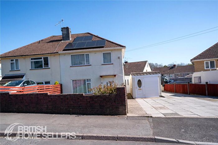 3 Bedroom Semi-Detached House For Sale In Crown Close, Pontnewydd, Cwmbran, Torfaen, NP44