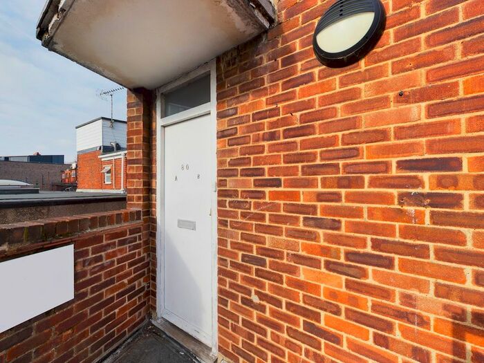 2 Bedroom Flat To Rent In Station Road, Addlestone, KT15