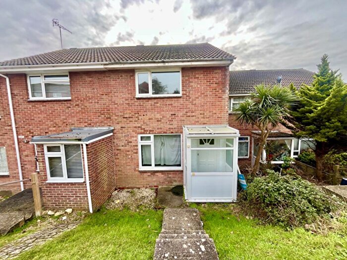 2 Bedroom End Of Terrace House To Rent In Rowan Close - Southill, DT4