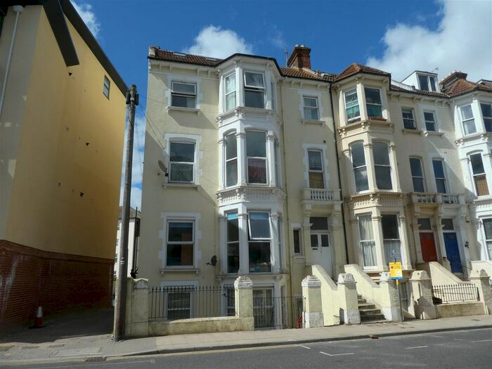 1 Bedroom Flat To Rent In Clarendon Road, Southsea, PO4