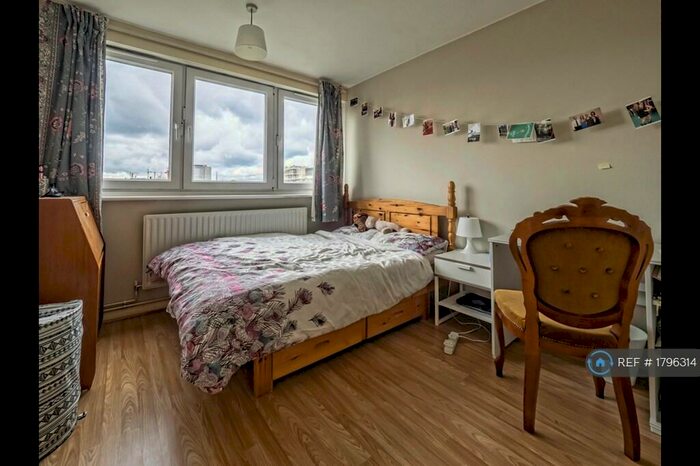 2 Bedroom Flat To Rent In Mora Street, London, EC1V