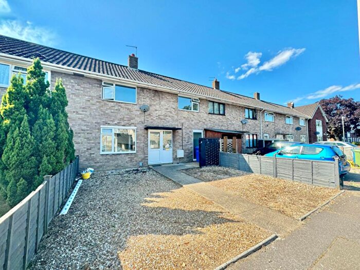 3 Bedroom Terraced House For Sale In Munnings Road, Norwich, NR7