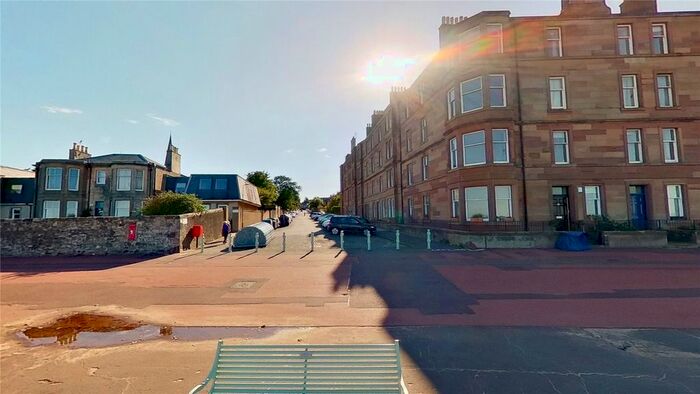 3 Bedroom Flat To Rent In James Street, Portobello, Edinburgh, EH15