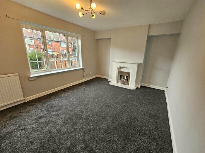 2 Bedroom End Of Terrace House To Rent In Albury Drive, Nottingham, Nottinghamshire, NG8