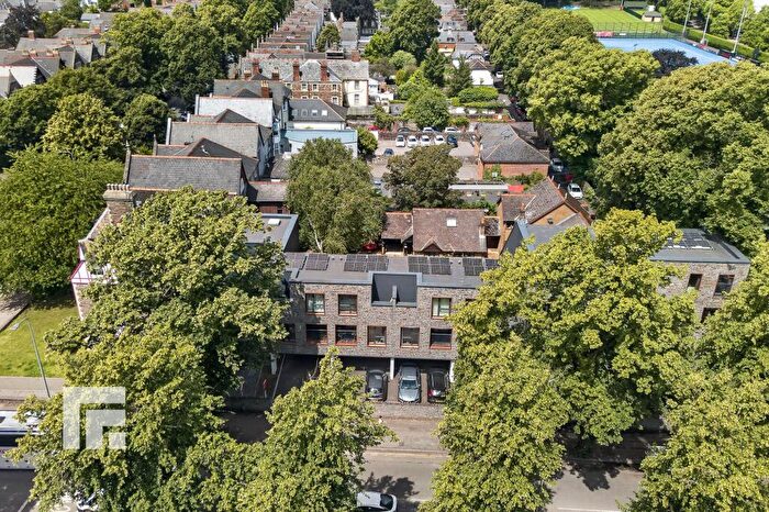 1 Bedroom Flat For Sale In Sophia Close, Sophia Mews Sophia Close, CF11