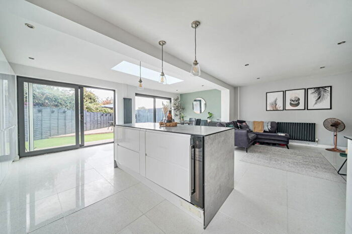 2 Bedroom Semi-Detached Bungalow For Sale In Clive Road, Cliffsend, Ramsgate, CT12