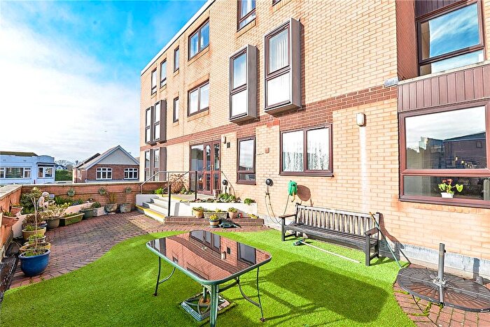 1 Bedroom Flat For Sale In Station Road, New Milton, Hampshire, BH25