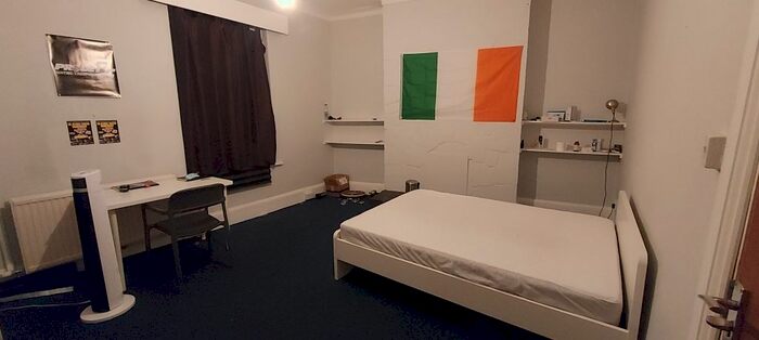 7 Bedroom Terraced House To Rent In Bryn Y Mor Crescent, Swansea SA1