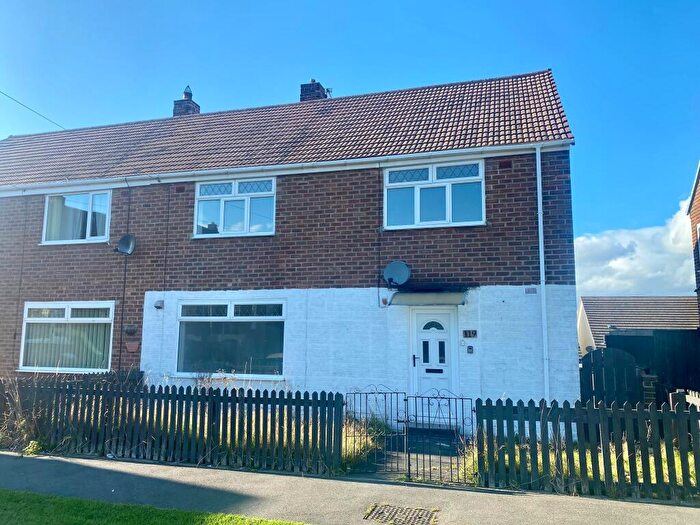 4 Bedroom Semi-Detached House To Rent In Woodland View, West Rainton, Houghton Le Spring, DH4