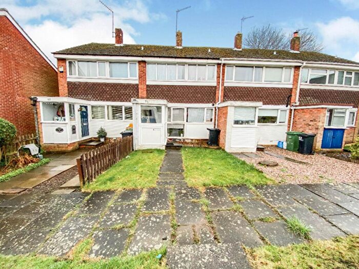 3 Bedroom Terraced House To Rent In Mousehall Farm Road, Brierley Hill, DY5