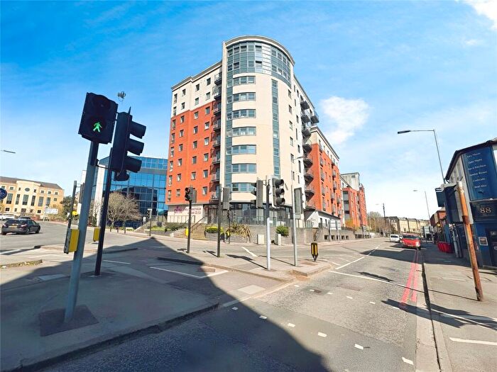 1 Bedroom Apartment To Rent In Watlington Street, Reading, Berkshire, RG1