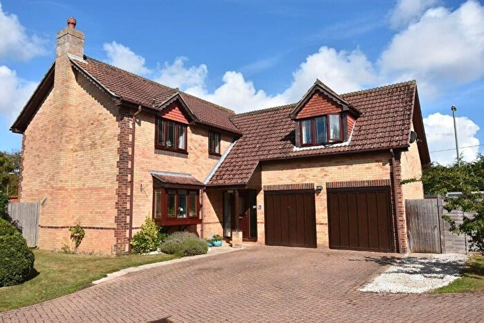 5 Bedroom Detached House For Sale In Brigantine Road, Warsash, SO31