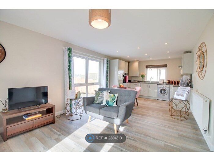 2 Bedroom Flat To Rent In Church Road, Saltash, PL12