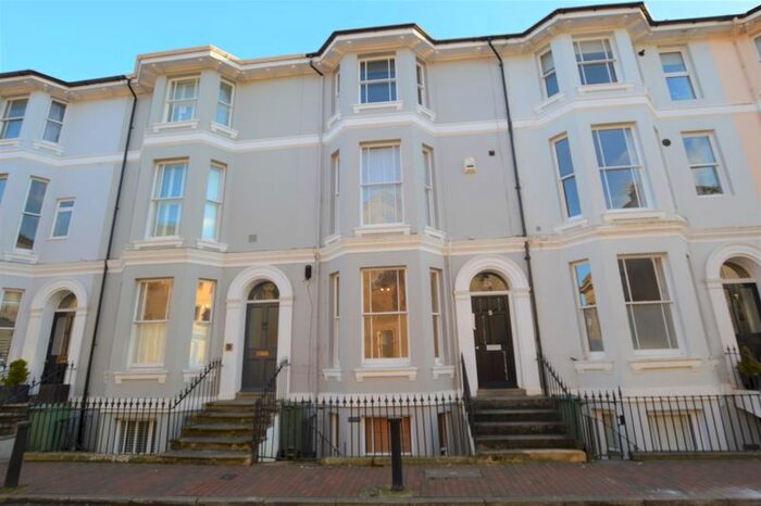 1 Bedroom Flat To Rent In One Bedroom Ground Floor Flat, York Road, Tunbridge Wells, TN1