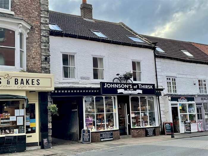 3 Bedroom Flat To Rent In Kirkgate, Thirsk, YO7