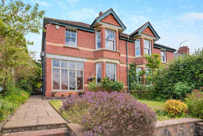 3 Bedroom Semi-Detached House For Sale In Abergavenny Road, Usk, Monmouthshire, NP15