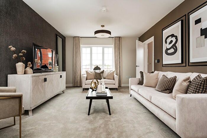 4 Bedroom Detached House For Sale In Birmingham Road, Hatton, Warwick, CV35