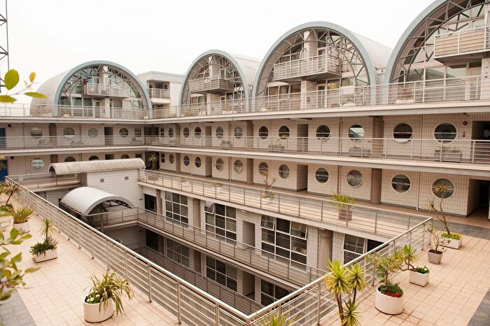 1 Bedroom Flat For Sale In Sweden Gate, Baltic Quay, SE16