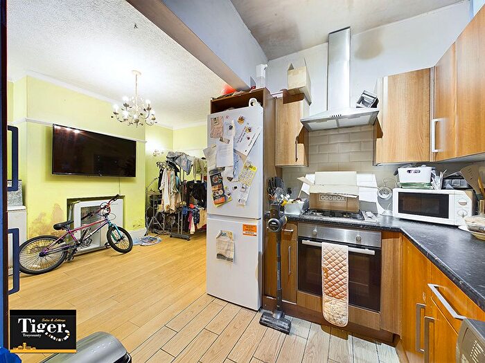 3 Bedroom Terraced House For Sale In Keswick Road, Blackpool, FY1