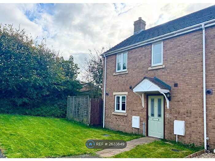 3 Bedroom Semi-Detached House To Rent In Nadder Meadow, South Molton, EX36