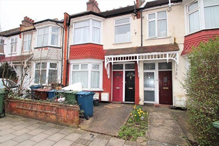 1 Bedroom Flat To Rent In Sussex Road, Harrow, HA1