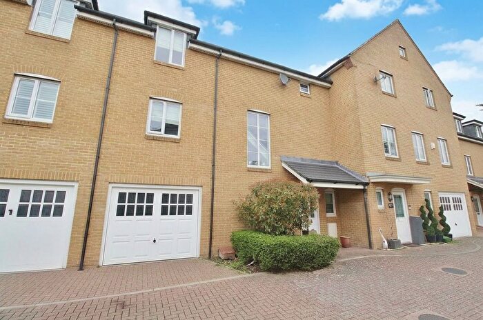 5 Bedroom Terraced House For Sale In Sloane Court, The Grove, Isleworth, TW7