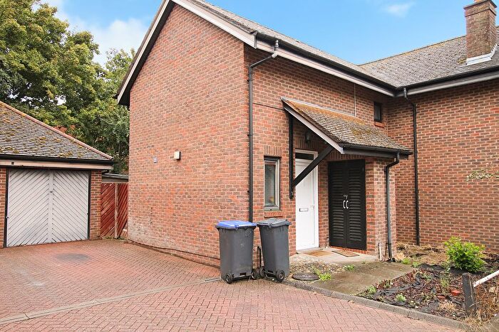 3 Bedroom Semi Detached House To Rent In Eriskay Court, Durrington, BN13