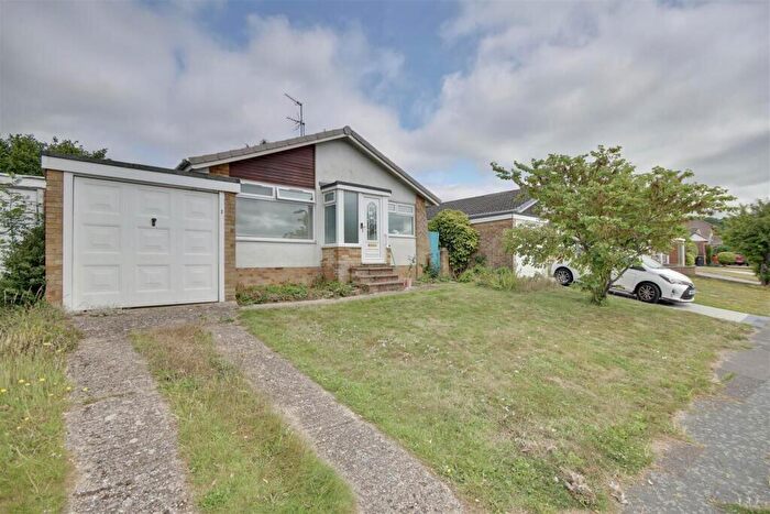 2 Bedroom Detached House For Sale In Maytree Gardens, Waterlooville, Hampshire, PO8