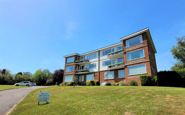 2 Bedroom Flat To Rent In Hilton Court, Brookes Road, Sutton Coldfield, B72