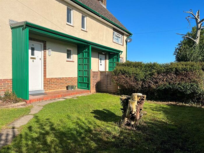 2 Bedroom Cottage To Rent In Bossington Farm Cottages, SO20