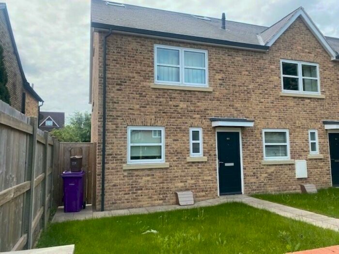 3 Bedroom Semi-Detached House To Rent In Orchard Road, Royston, SG8