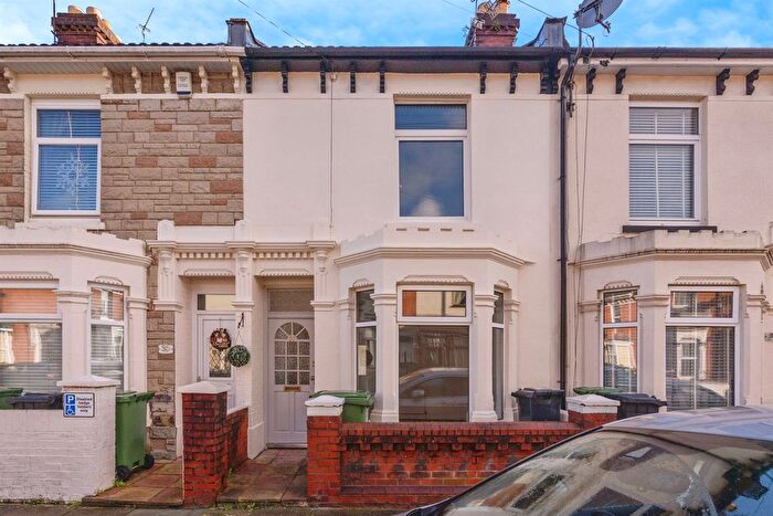 3 Bedroom Terraced House For Sale In Highgate Road, Portsmouth, PO3