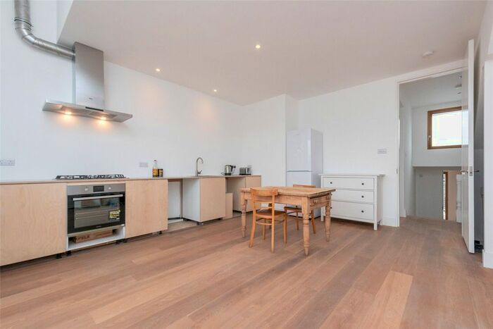 3 Bedroom Flat To Rent In Pember Road, Kensal Rise, NW10