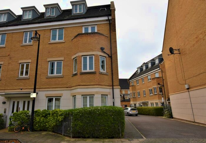 2 Bedroom Flat To Rent In Tower Mill Road London, SE15