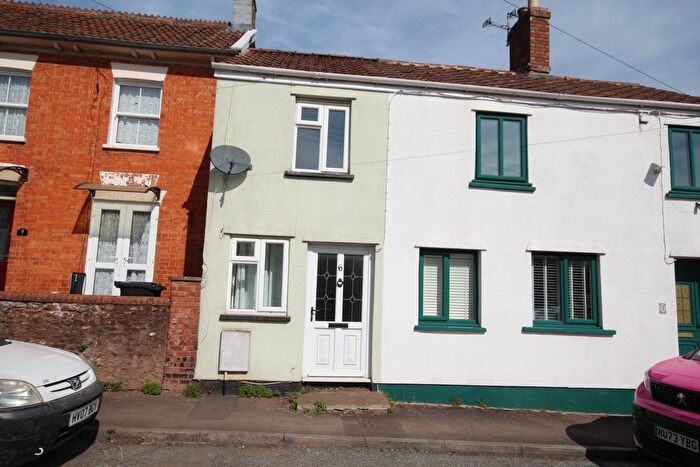 2 Bedroom Cottage For Sale In Cliff Road, North Petherton, Bridgwater, TA6